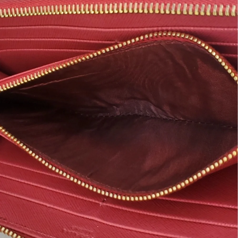 Prada Pre-loved Milano Saffiano Leather Wallet - Picture 7 of 9